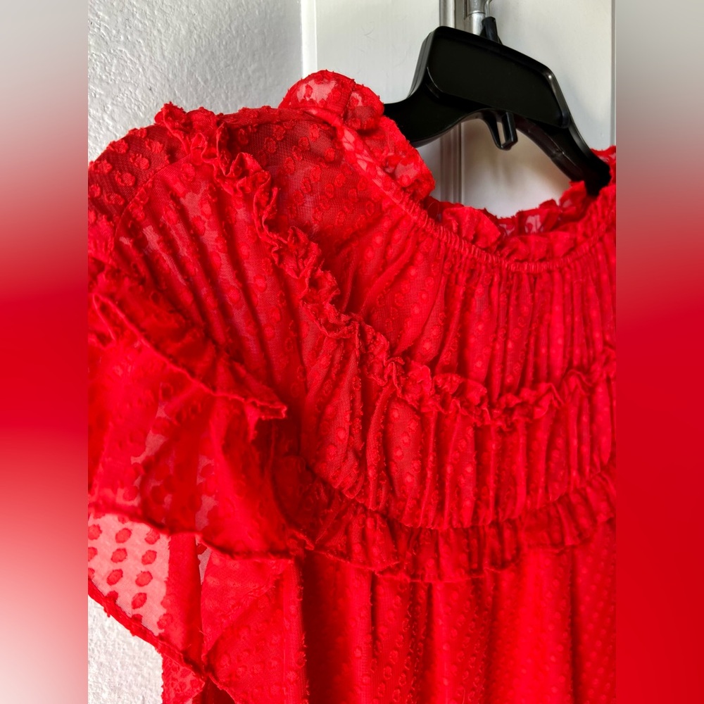 ❌SOLD❌ {CeCe} Poppy Red Ruffled Top - Picture 2 of 7